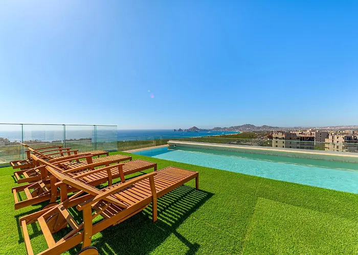 Apartment 2nd Floor Sea Views And The Sunrises In Cabo *