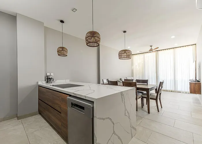Apartment 2nd Floor Sea Views And The Sunrises In Cabo *