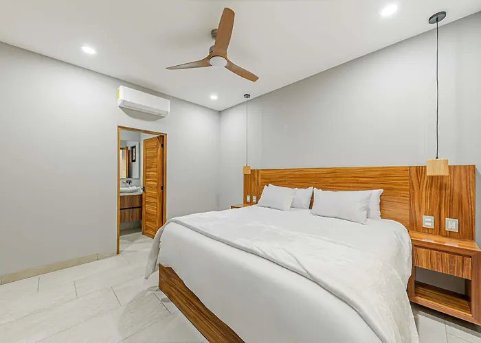 2nd Floor Sea Views And The Sunrises In Cabo Apartment *